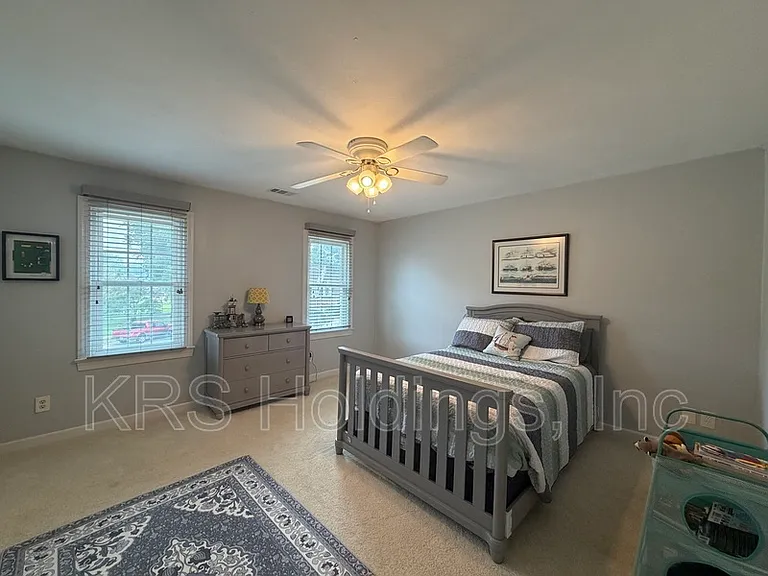 1520 Woodside Ct N — Photo 20