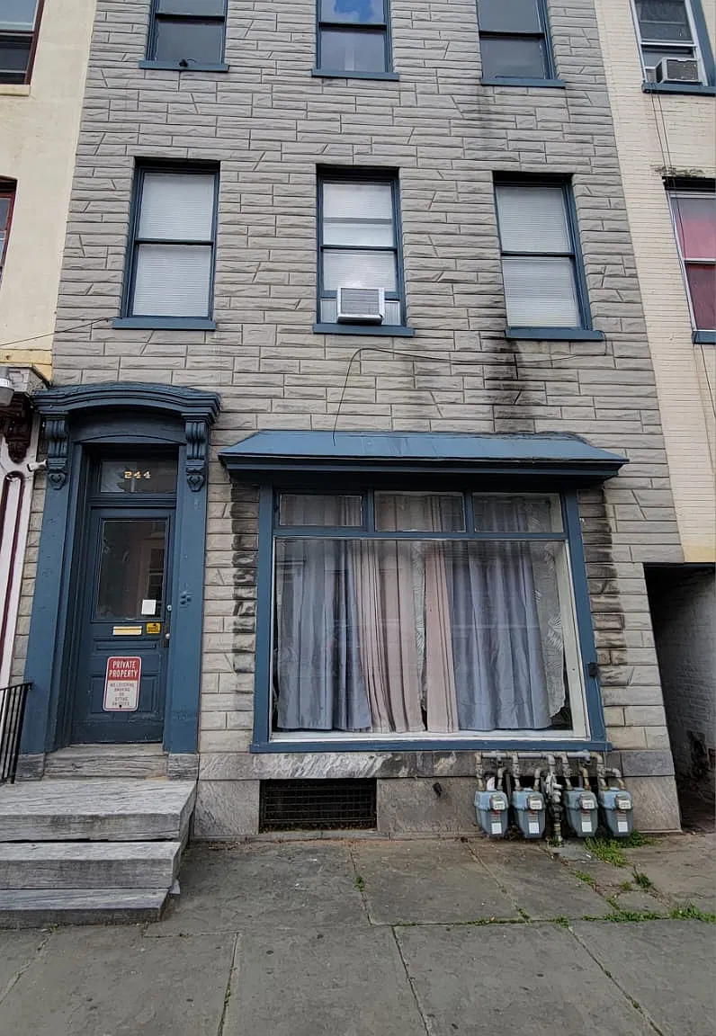 1 bed, 850 sqft, $950 — Photo 1