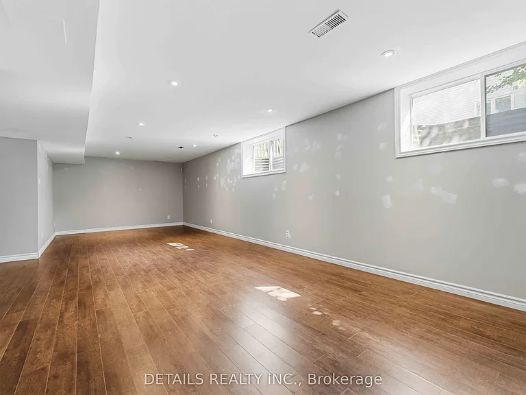 3 Gateshead Ave — Photo 39
