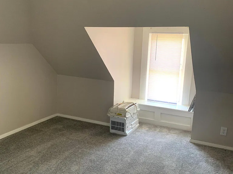 3rd bedroom in attic