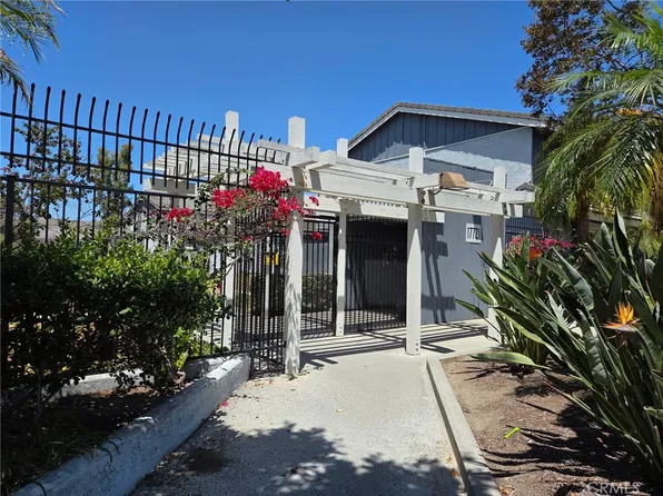 17721 Norwalk Blvd Unit 49, Artesia, CA 90701