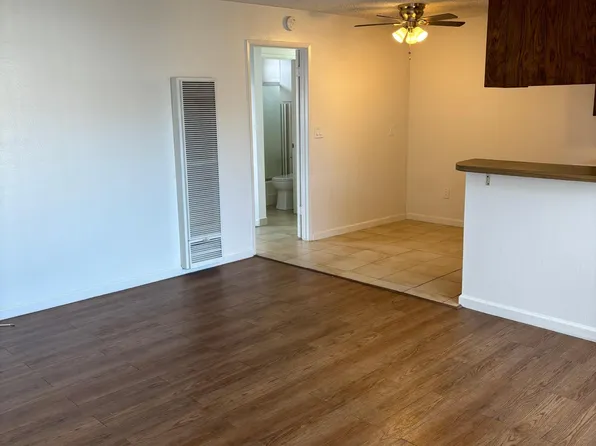 7207 Friends Ave #12, Whittier, CA 90602