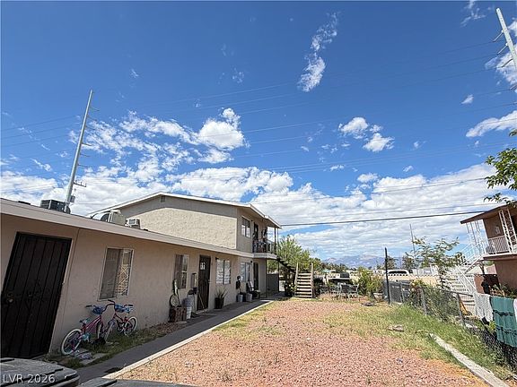 4th image of 5032 Pebble Beach Blvd