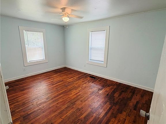 5th image of 411 Benning St