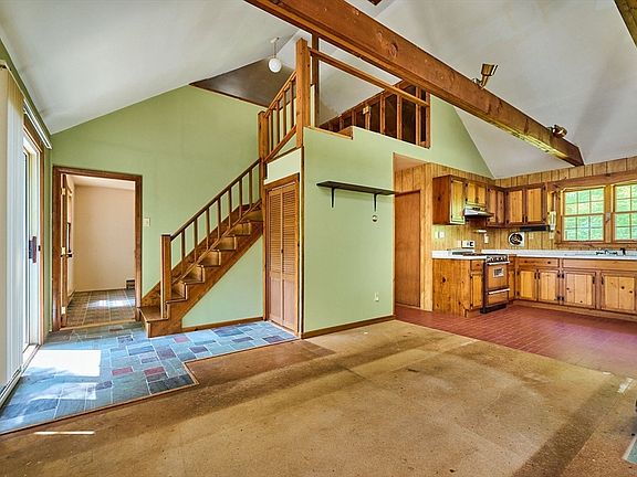 5th image of 66 Reils Ln