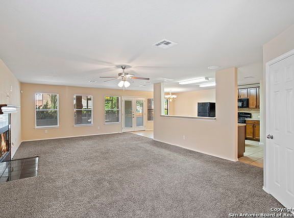 3rd image of 3103 Candleside Dr