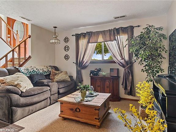 5th image of 6591 Harrow Dr