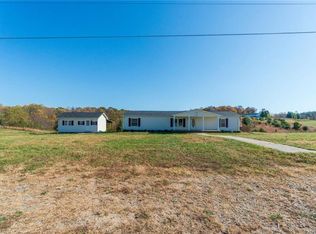 1110 Windy Ridge Rd, Sandy Ridge, NC 27046