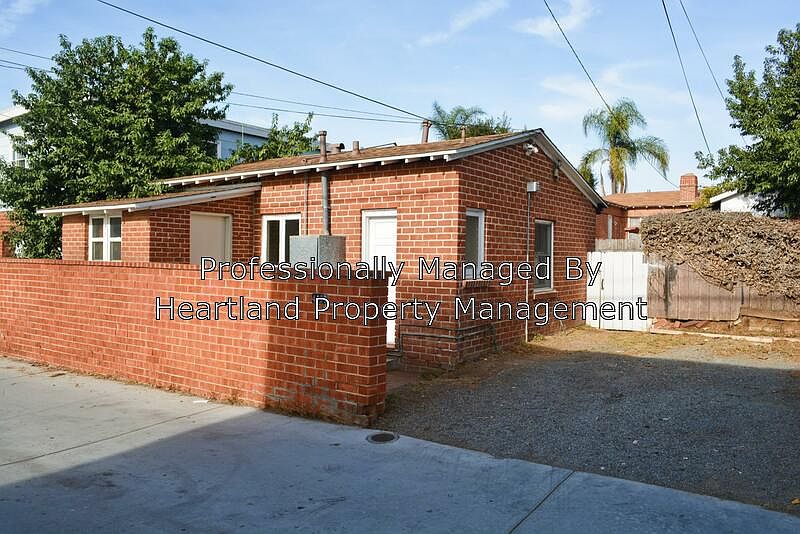 1st image of 4427 Mentone St