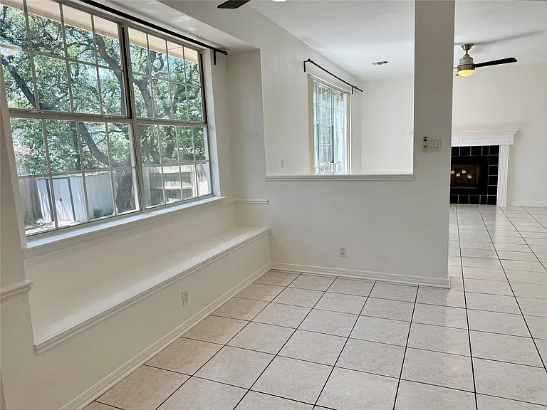 11112 Marden Ln — Photo 8