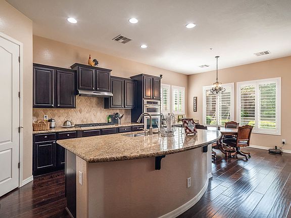 3rd image of 12434 W Palo Brea Ln