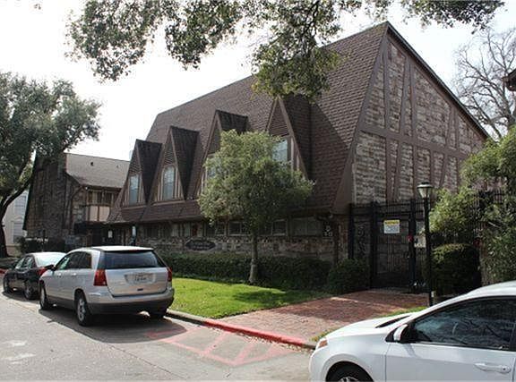 2nd image of 2574 Marilee Ln APT 17