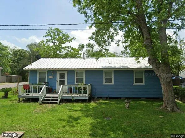 4622 2nd St, Bacliff, TX 77518