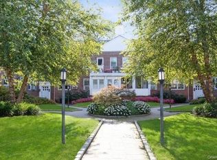 1385 Broadway #A33, Hewlett, NY 11557