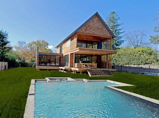 84 David Whites Ln #1, Southampton, NY 11968