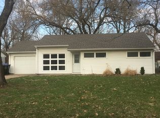 2508 SW Seabrook Ave, Topeka, KS 66614