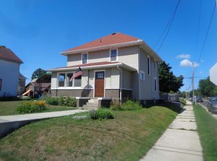 1325 Parkview Dr, Kewaskum, WI 53040