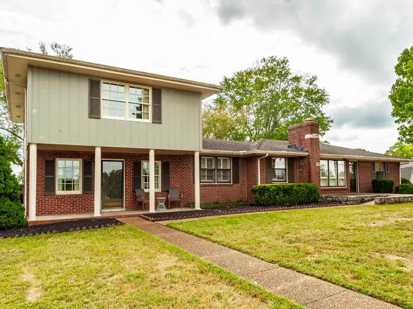 109 Lakeview Dr, Hendersonville, TN 37075