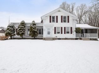 901 Ledgedale Rd, Lake Ariel, PA 18436