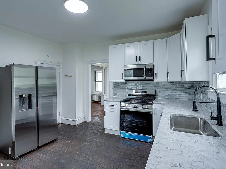 422 Lumberton Rd — Photo 10