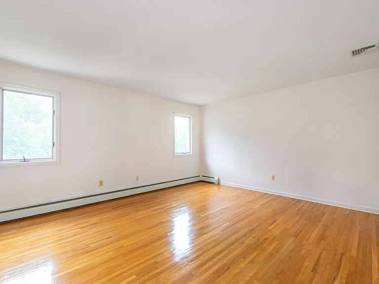14 Hinchman Ave — Photo 10