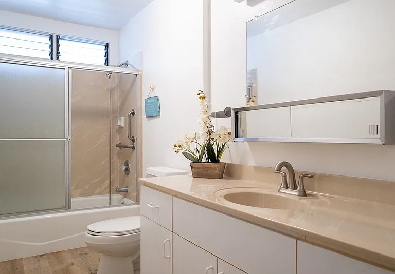 1508 Farrington St #B — Photo 13