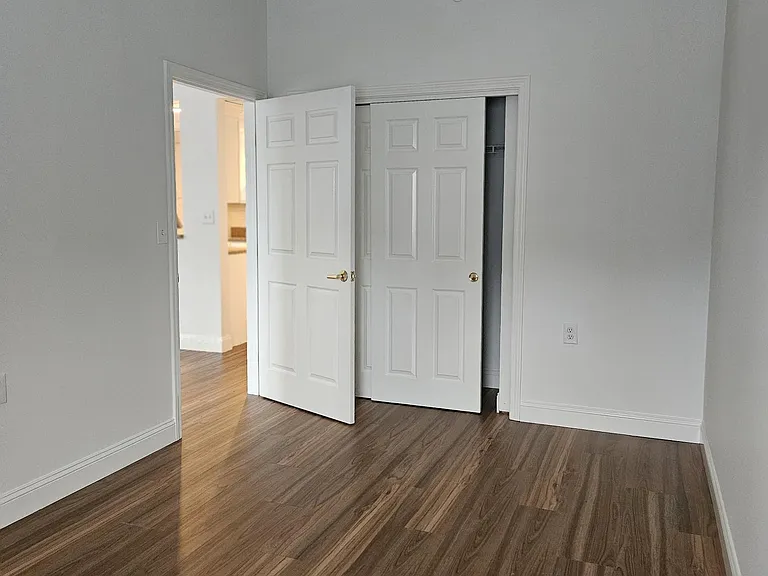 100C Danbury Rd #2K — Photo 8
