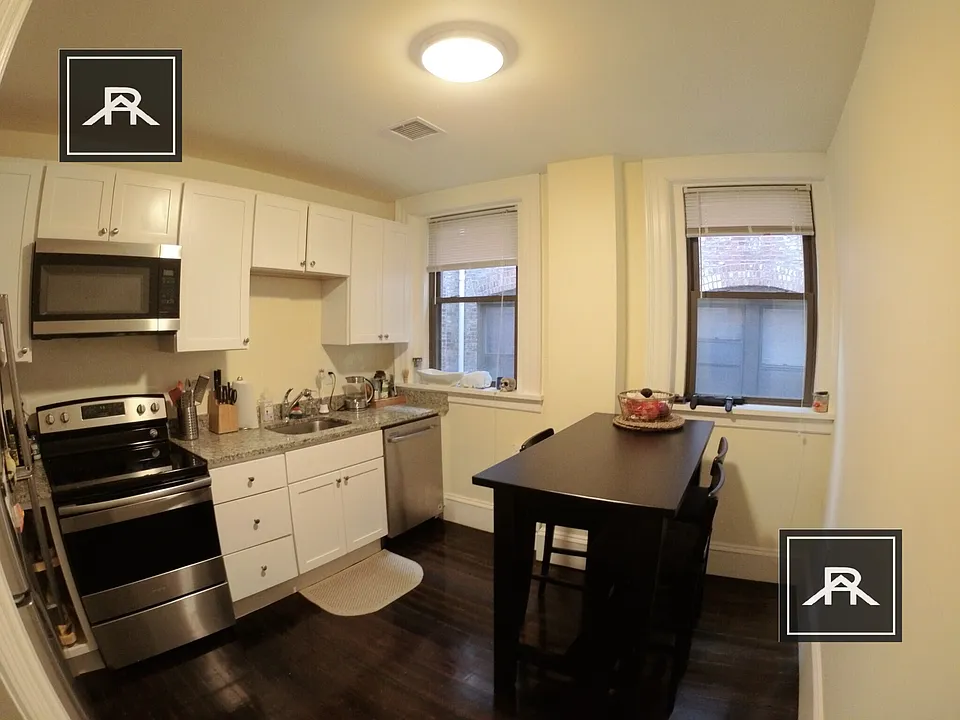 1461 Beacon St #23