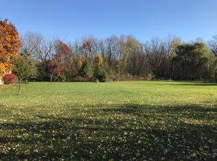 3905 Royal Fox Dr, Saint Charles, IL
