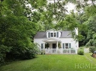 256 Smithtown Rd, Fishkill, NY 12524