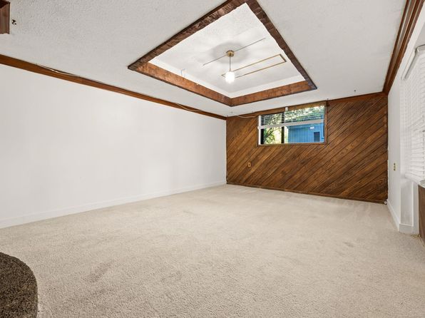 4 bedroom rental in Coquitlam — photo 20