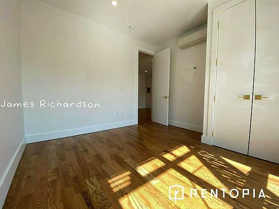 3rd image of 61 Montrose Ave #3X