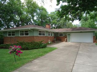 1459 Glenhill Rd, Arden Hills, MN 55112