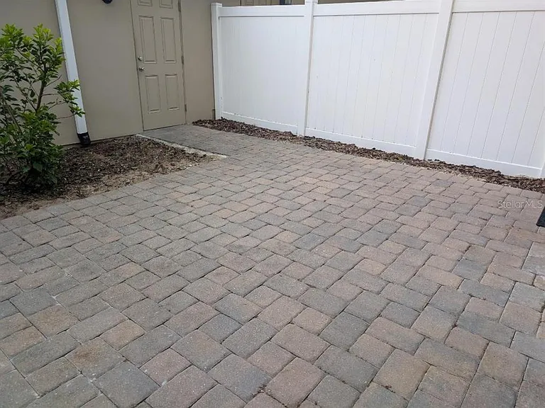6561 Calamondin Dr — Photo 25
