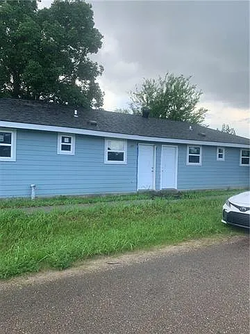 2 bed, 1.0 bath, 750 sqft, $1,400 — Photo 2