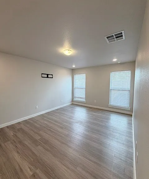 2812 Hidalgo Ave — Photo 7
