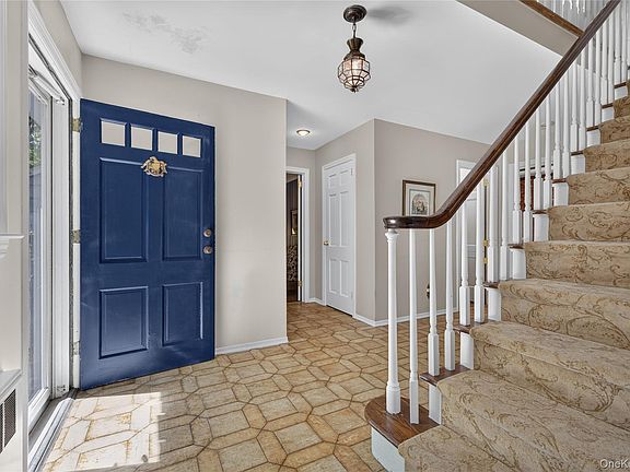 3rd image of 325 Birch Hill Road