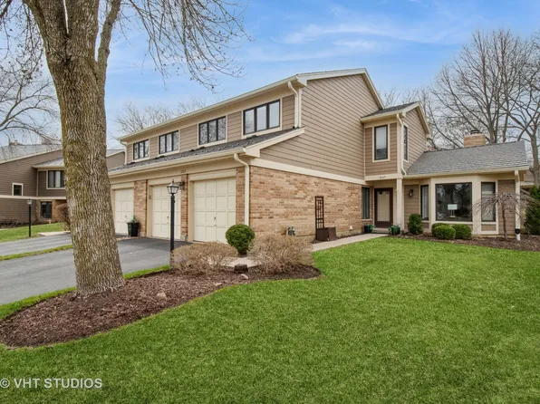 1207 Emerson Ln, Libertyville, IL 60048