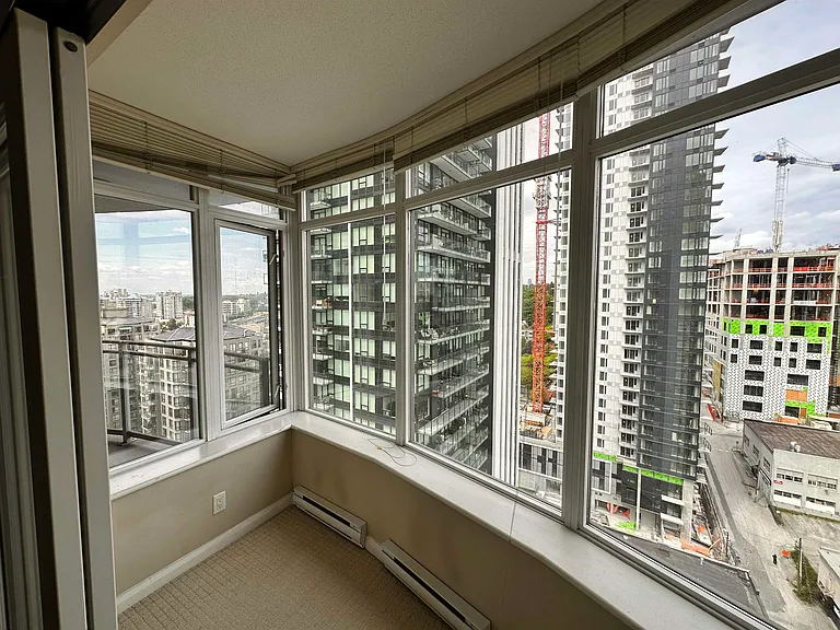 888 Carnarvon St #2307 — Photo 9