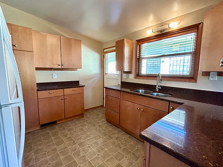 5710 S Norfolk St — Photo 5
