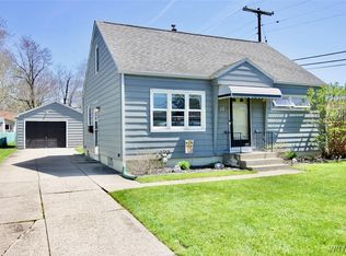 17 Ontario Dr, Cheektowaga, NY 14225