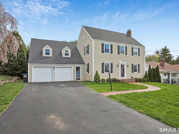 75 Parkway Drive, Trumbull, CT 06611