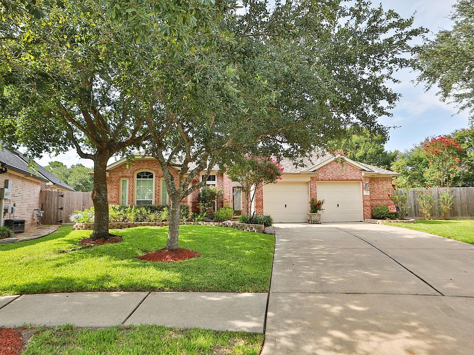 1st image of 831 Crystal Bay Ln