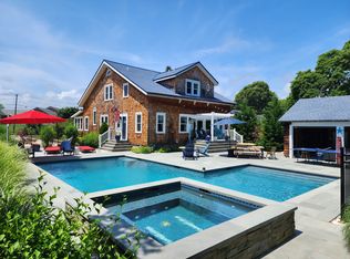 20 Lilac Rd, Westhampton Beach, NY 11978