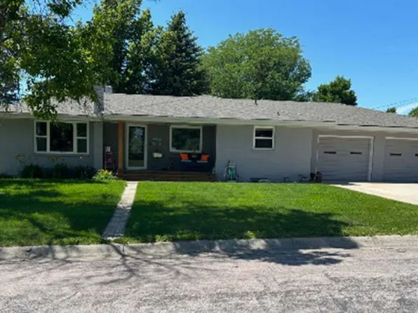 900 N Elm St, Gordon, NE 69343