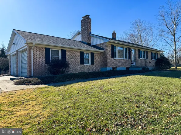 4 Kipling Dr, Newark, DE 19702