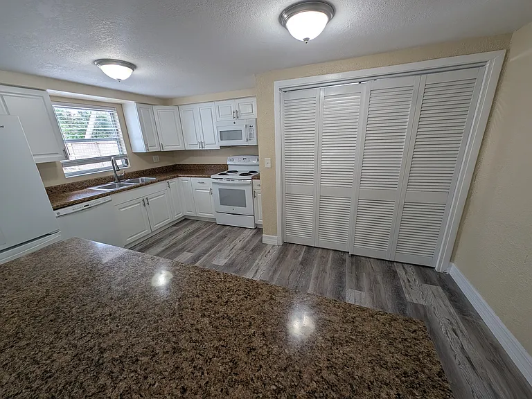111 W Grapefruit Cir — Photo 6