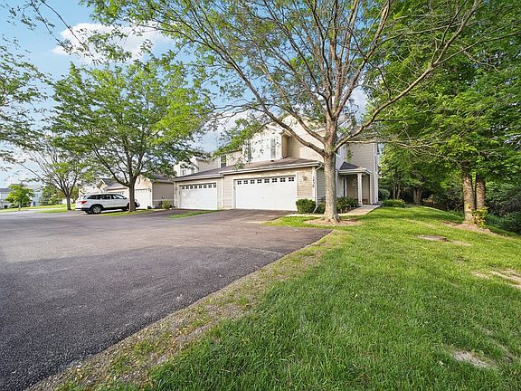 2nd image of 1436 W Remington Ln