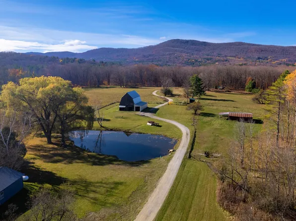 1595 E Tinmouth Road, Clarendon, VT 05777