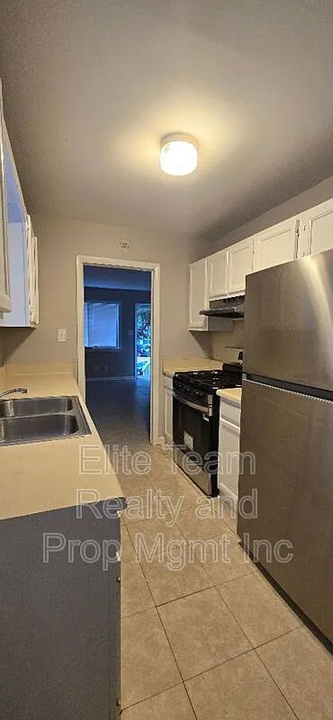 Building Photo - 1803 Darbrook Dr
